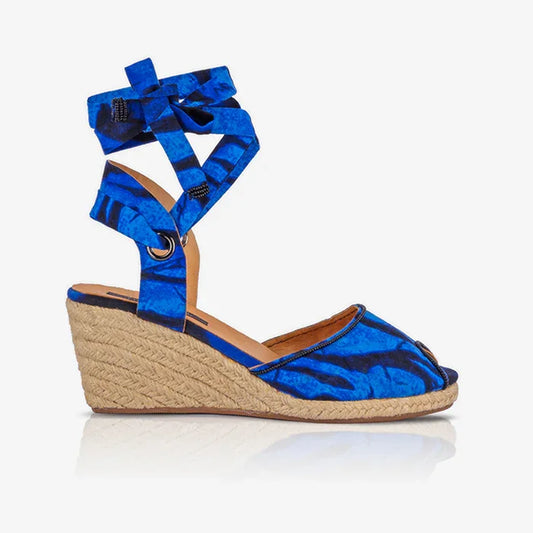 Single Gaia Ocean Spirit espadrille wedge sandal with blue printed canvas and jute wedge.